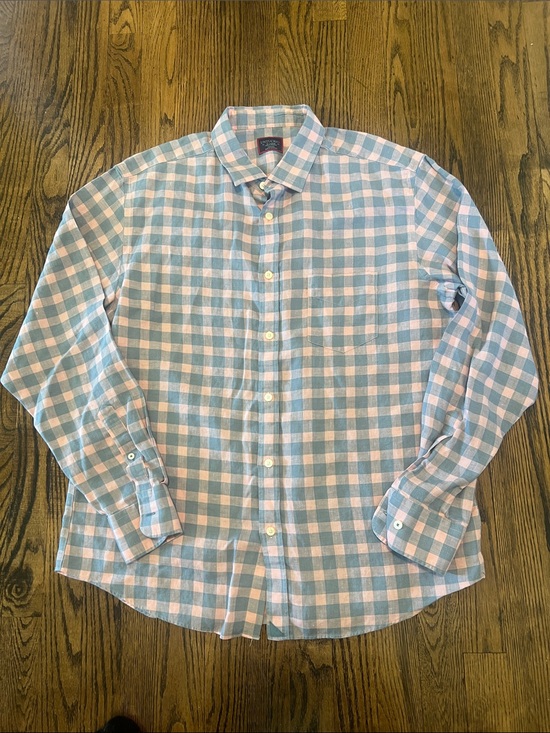 UNTUCKit Other - UNTUCKit Pink and Light Grayish Blue Check Button-Down Shirt